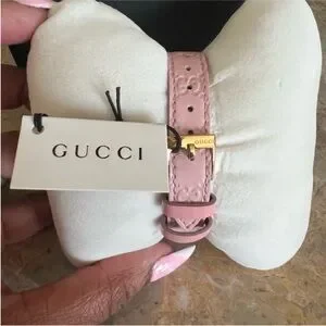 Pink Bee ? Pastel Gucci watch Gucci | Accessories | Pink Bee Pastel Gucci Watch | Poshmark main image 2